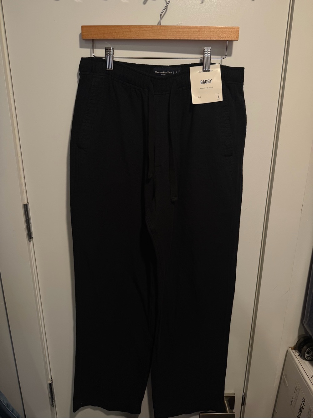 Abercrombie & Fitch Baggy Cotton Texture Pull-On Pant